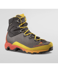 La sportiva Aequilibrium trek GTX carbon yellow scarpone escursionismo